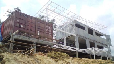 Recycled Container House in Bukit Tinggi, Malaysia