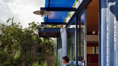 Low Impact Container Studio in Texas